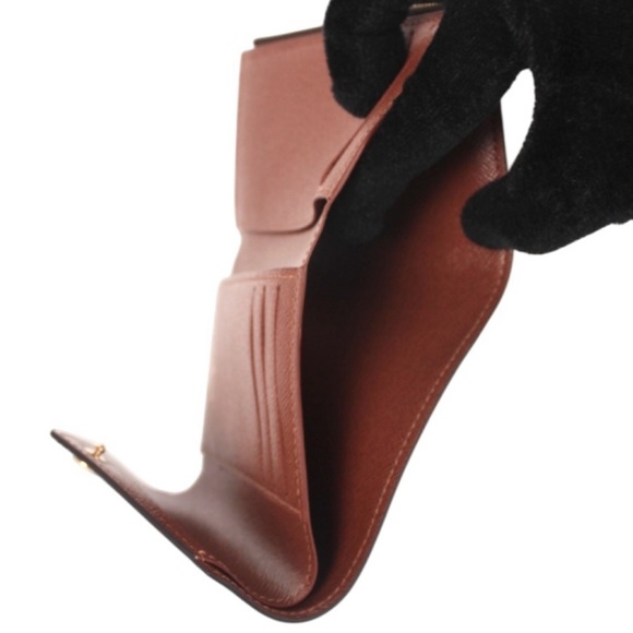 LOUIS VUITTON COMPACT VICTORINE WALLET - Picture 6 of 6